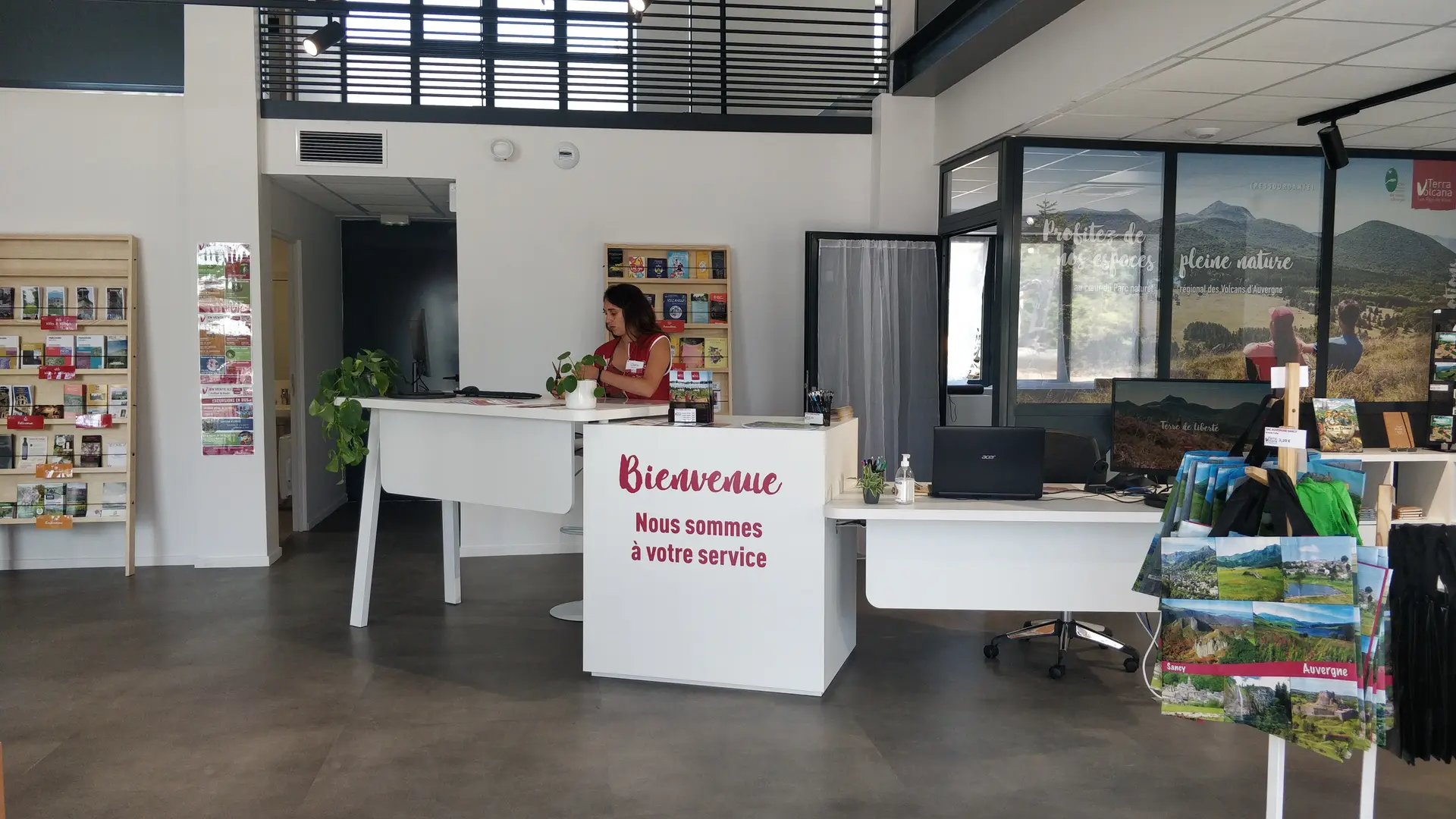 Espace accueil de l'Office de Tourisme de Volvic