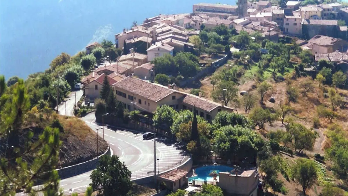 Gîte Les Ecureuils d'Utelle-Le village-Utelle-Gîtes de France des Alpes-Maritimes