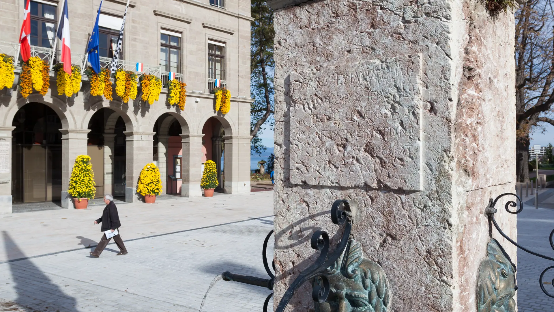 Fontaine de la place de l'Hôtel de Ville