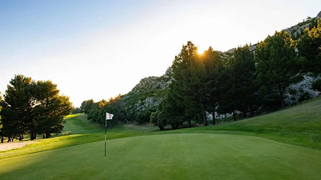 Golf de Servanes à Mouriès, au sud des Alpilles