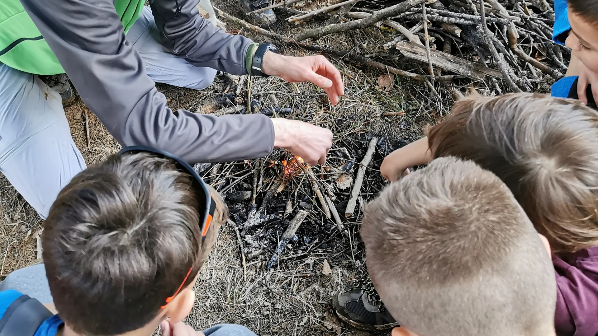 Allumage d'un feu sans allumette