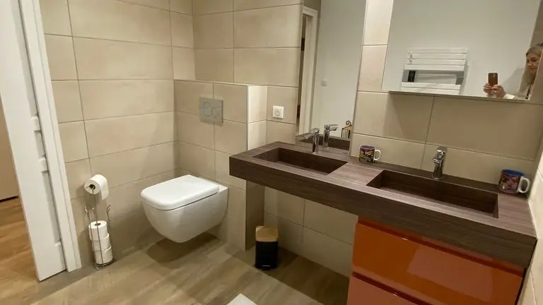 Salle d'eau / WC de la suite parentale olivier