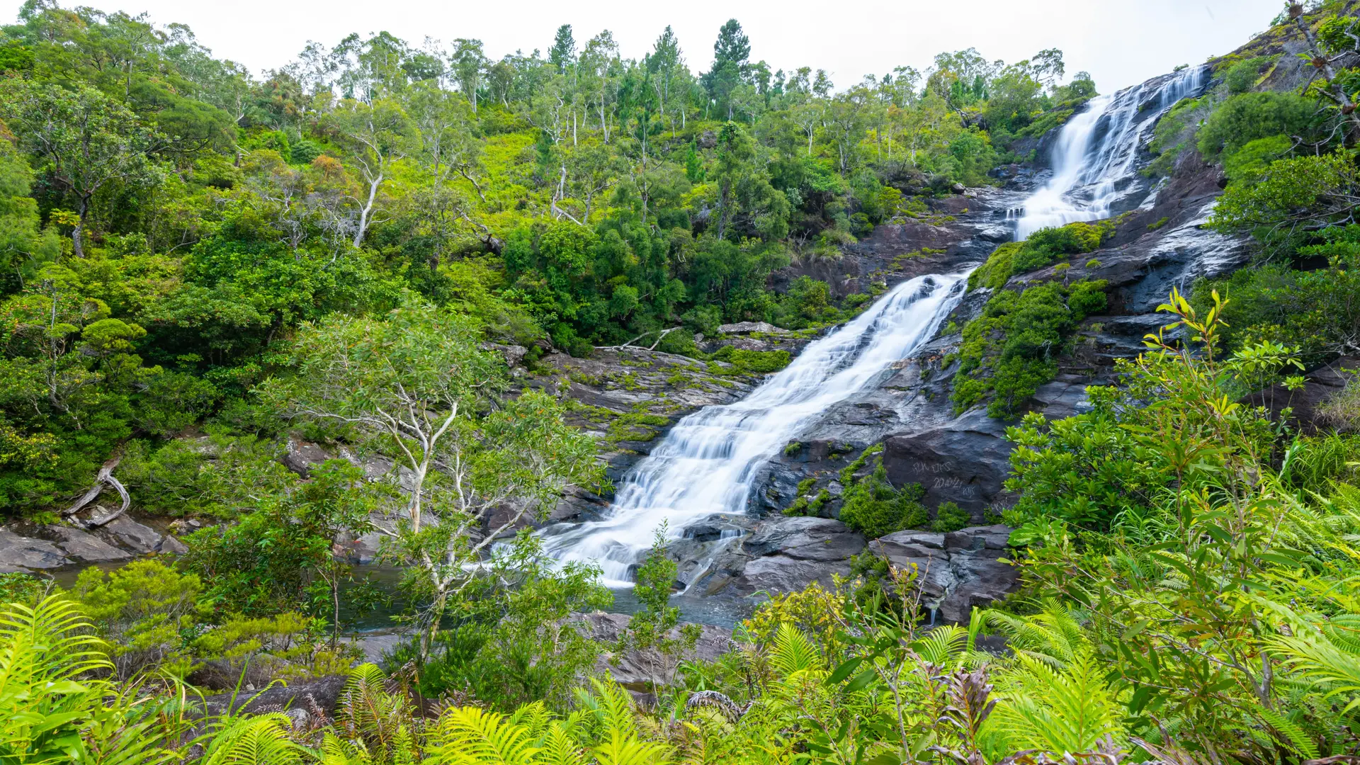 cascade, colnett, Pouébo, grand Nord, paysage, vert