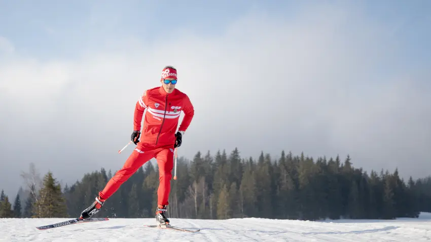 Cours de ski de fond avec l'ESF aux Plans d'Hotonnes