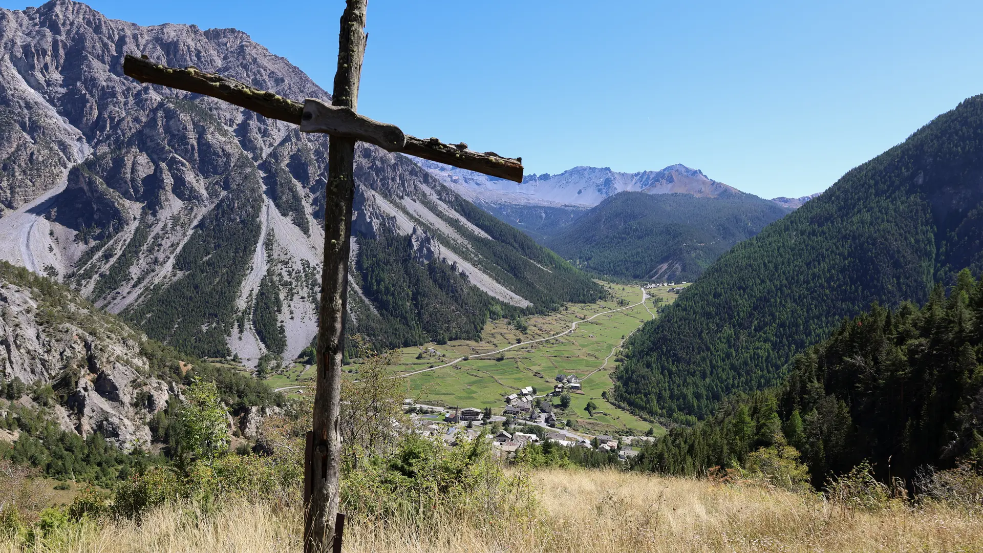 L'Alp du Pied et la Chapelle Sainte-Marie-Madeleine_Cervières