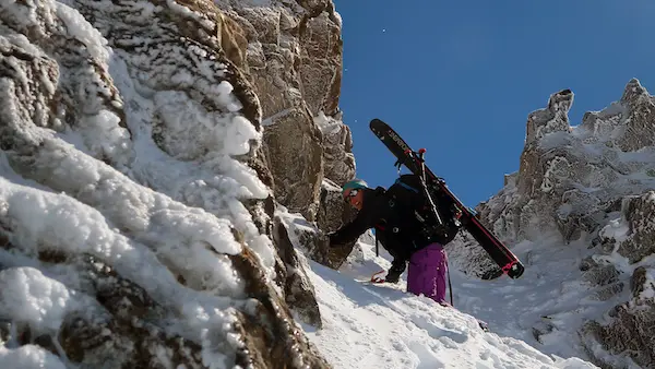 Un peu de technique sur l'arête Sud du Goléon. Pas d souci, on descendra sur l'autre versant !