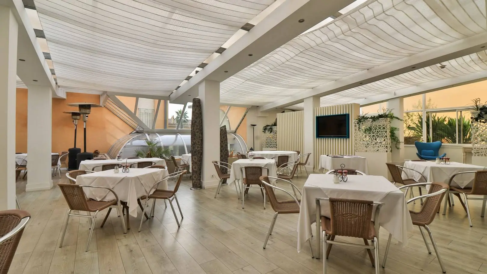 Restaurant - Hôtel Soleil et Jardins - Sanary