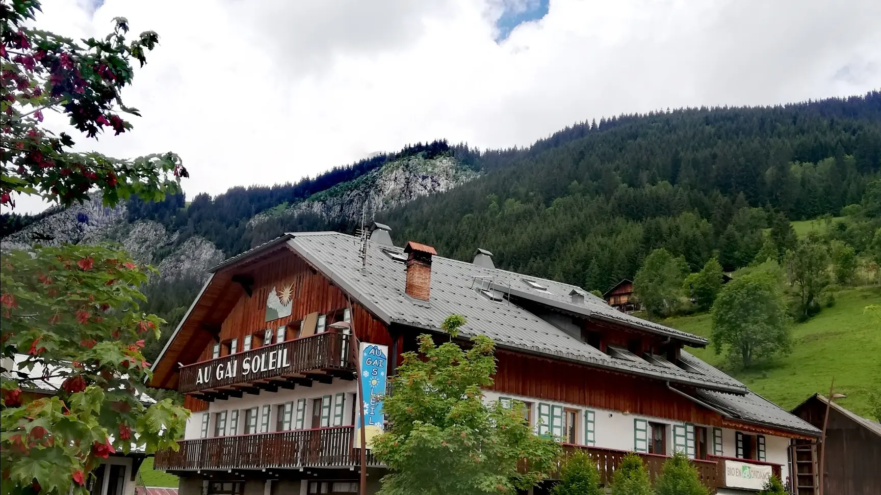 Façade extérieure en été