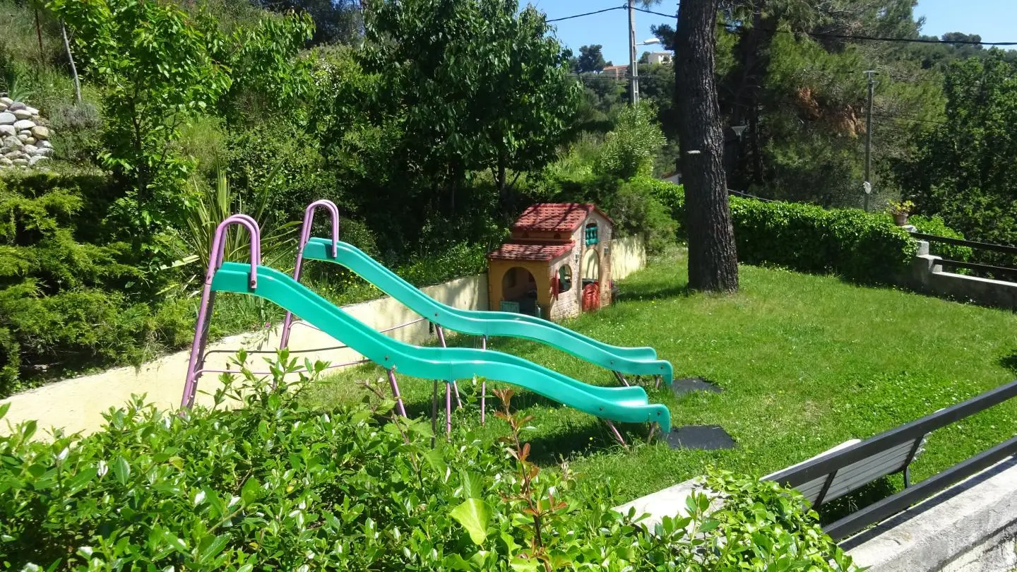 Gîte Le Dionel-Jeux pour enfants-Colomars-Gîtes de France des Alpes-Maritimes