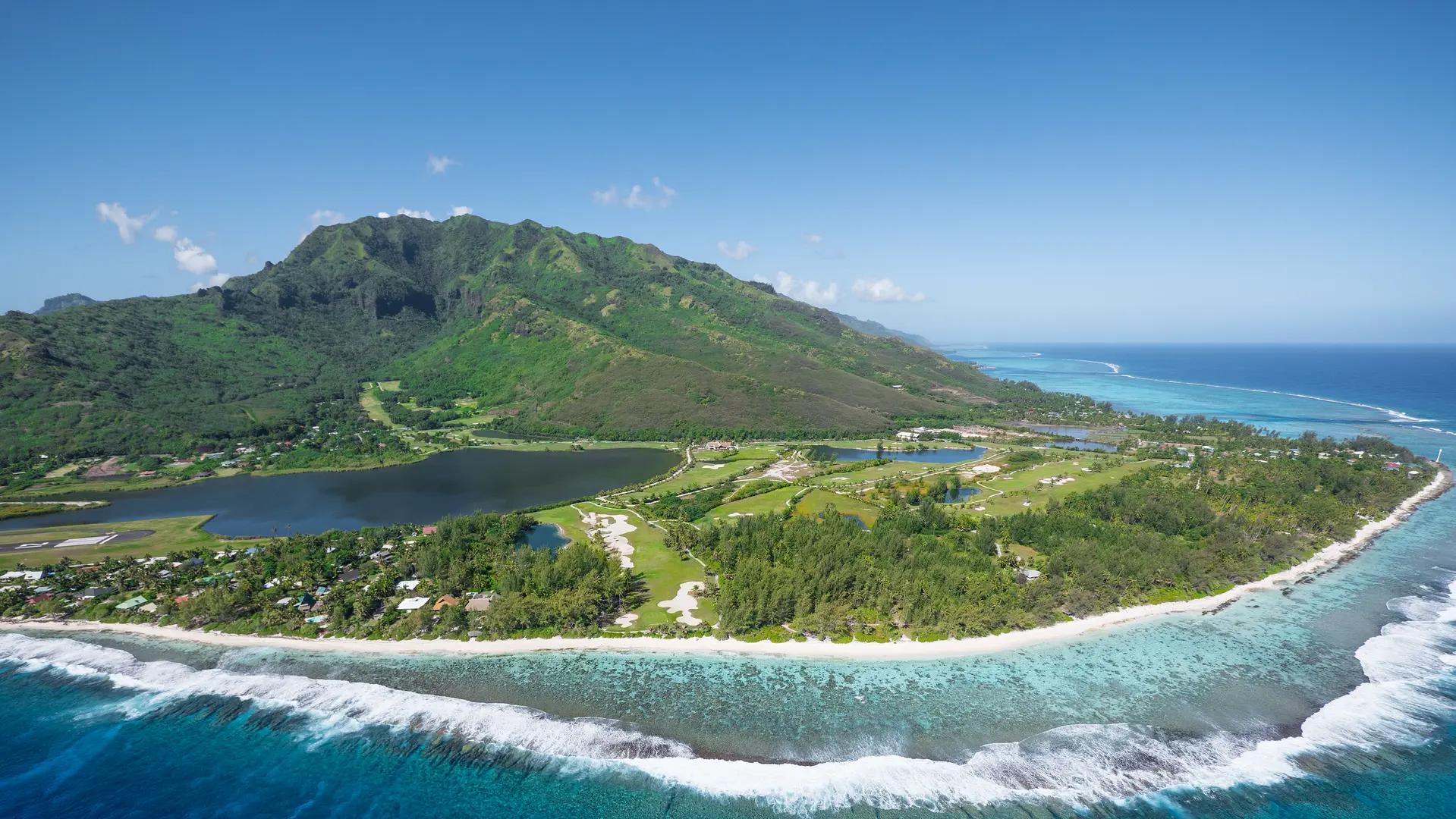 Moorea Green Pearl Golf Course