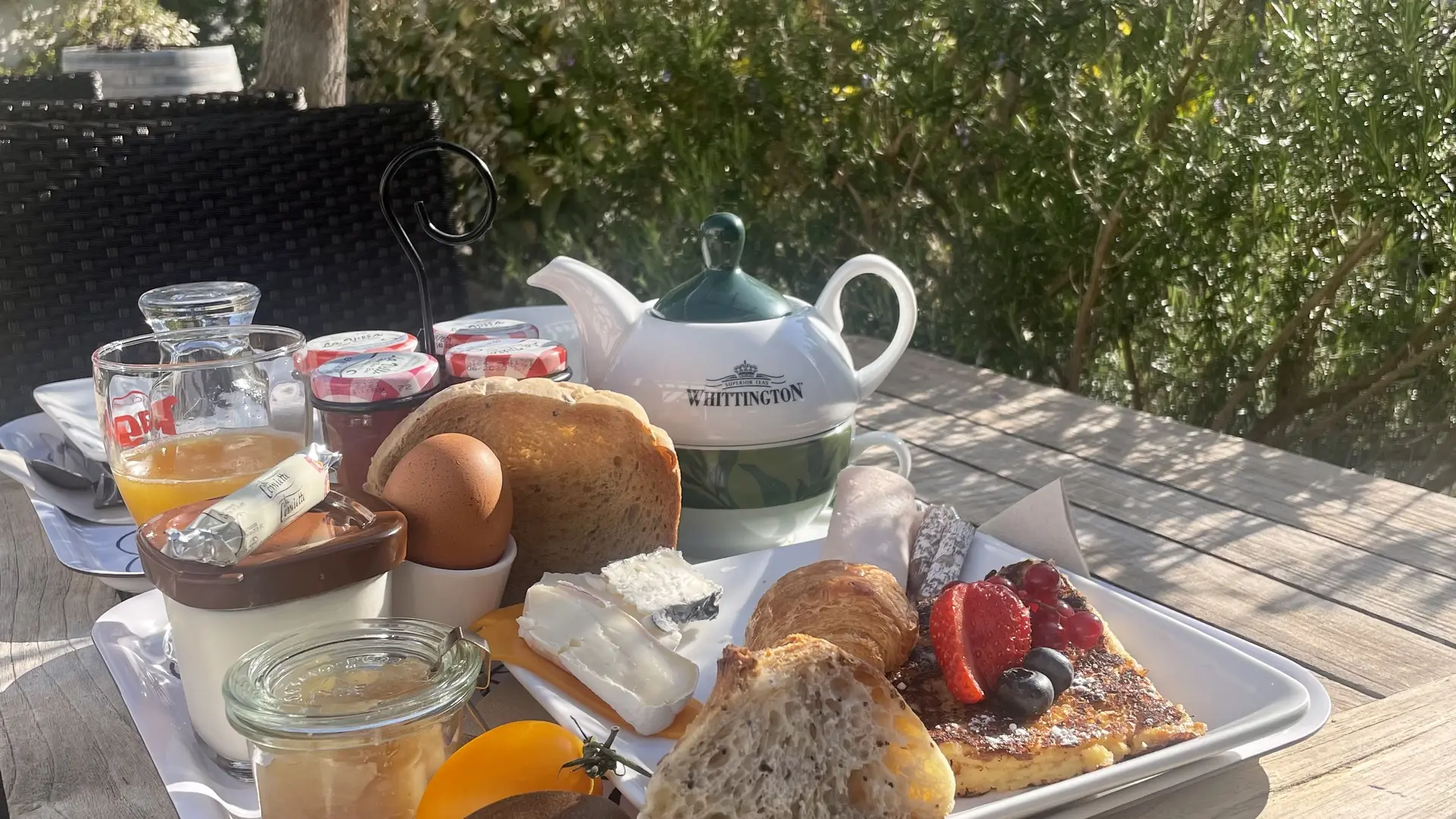 Petit-déjeuner Terrasse