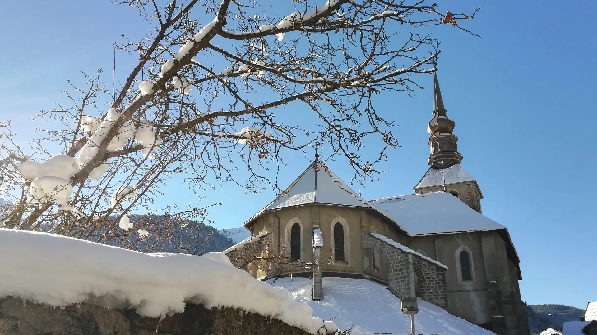 Abbaye d'Abondance sous la neige