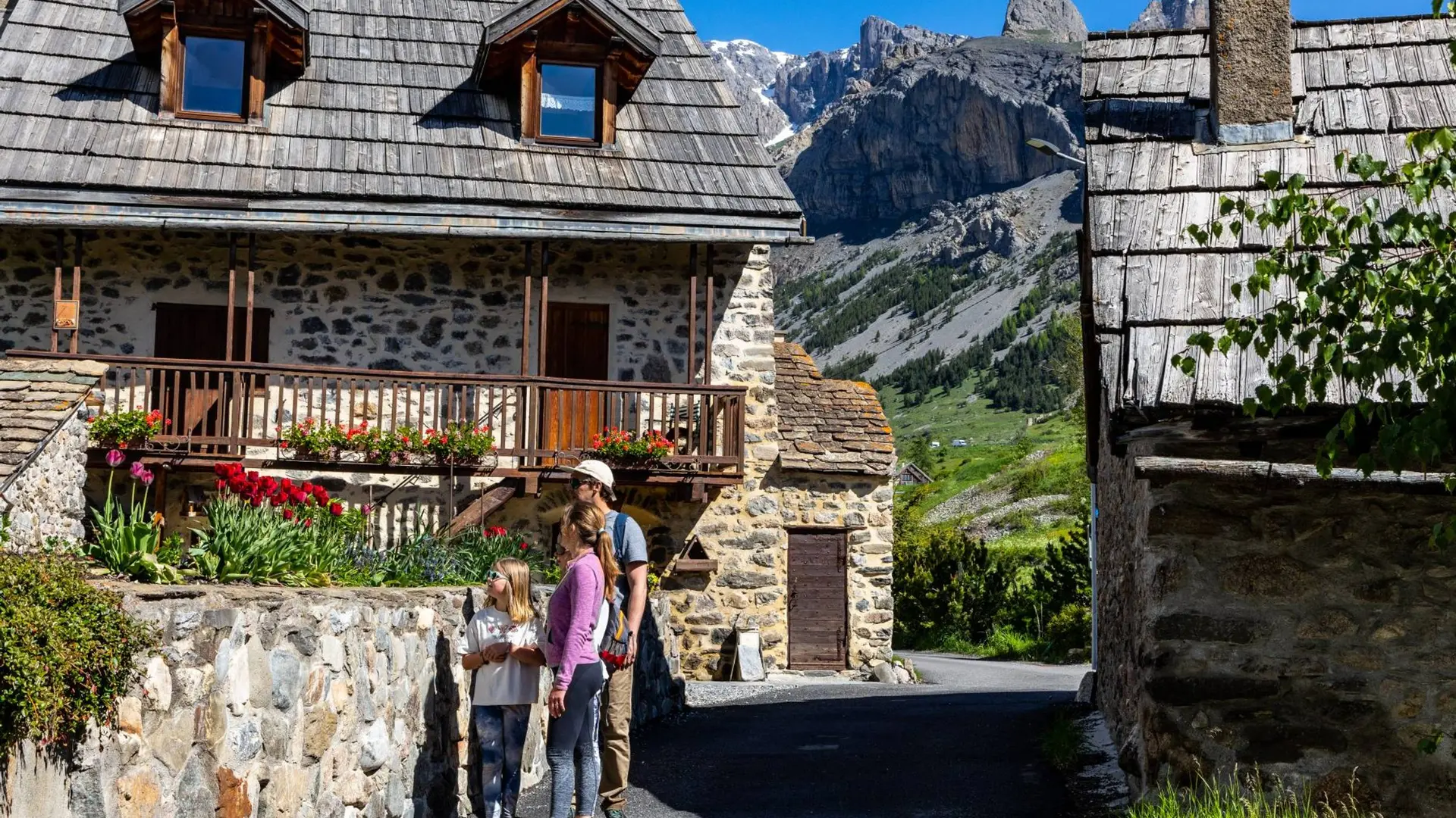 Arrivée au hameau du Lauzet