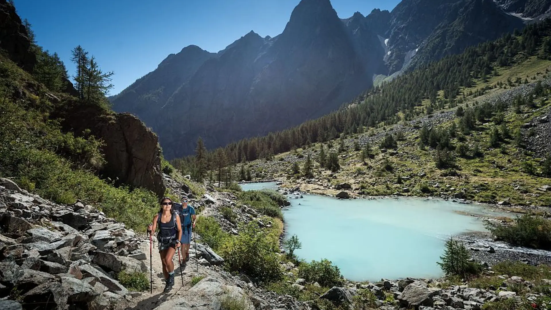 Randonneurs au lac de la Douche