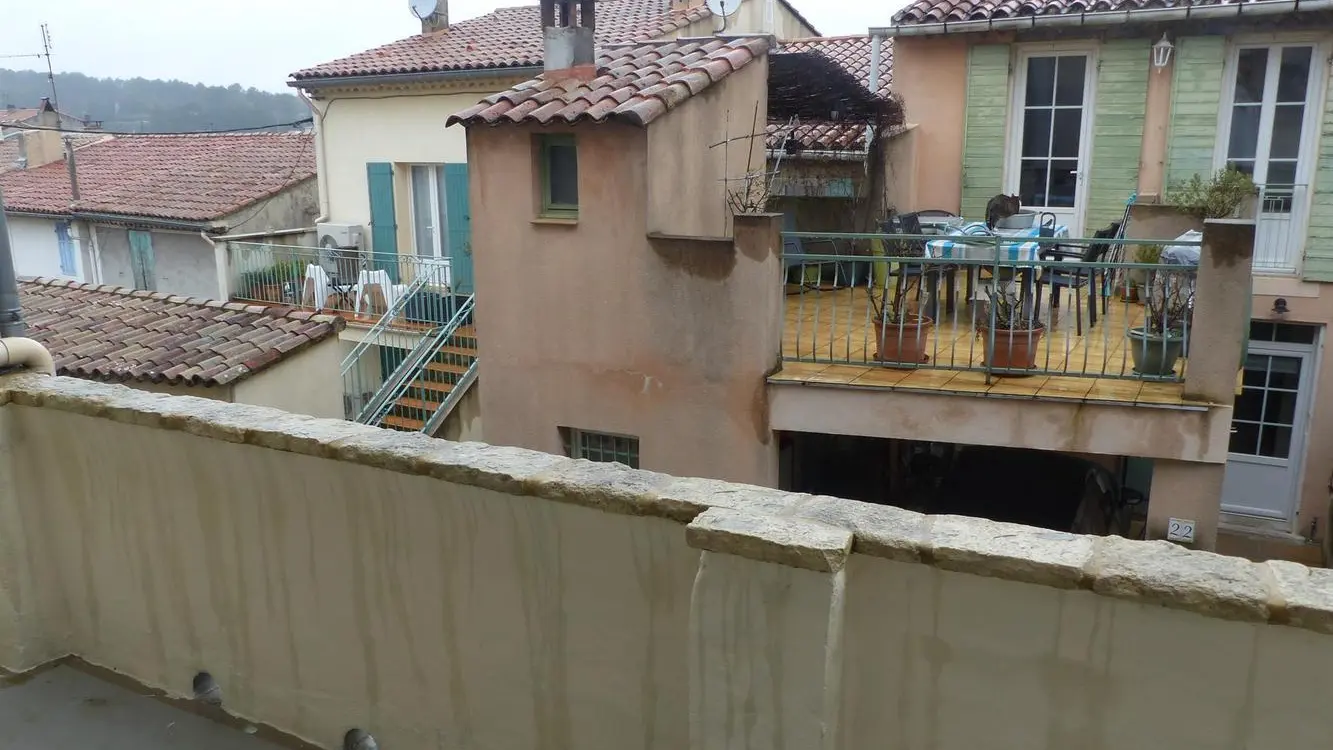 Terrasse à l'arrière du gîte