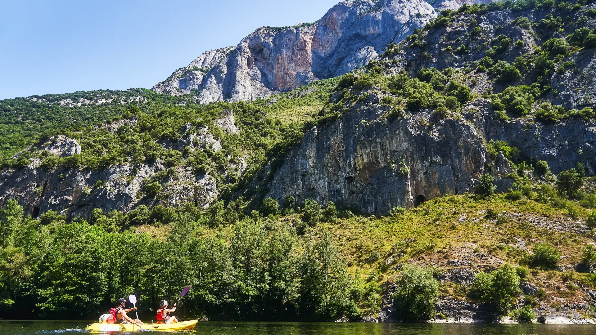 kayak au pied du quiè sinsat