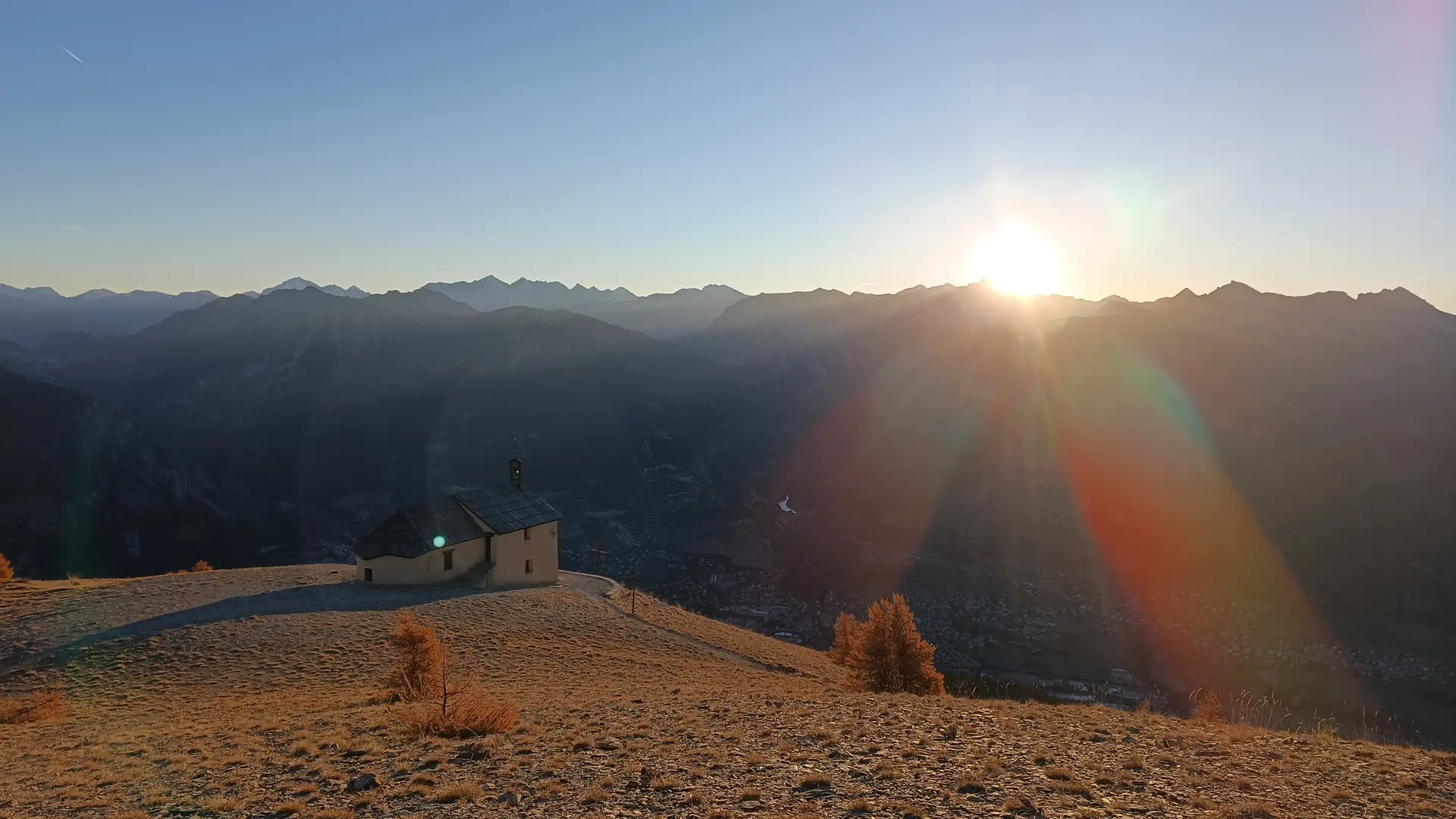 Lever de soleil à Notre Dame des Neiges