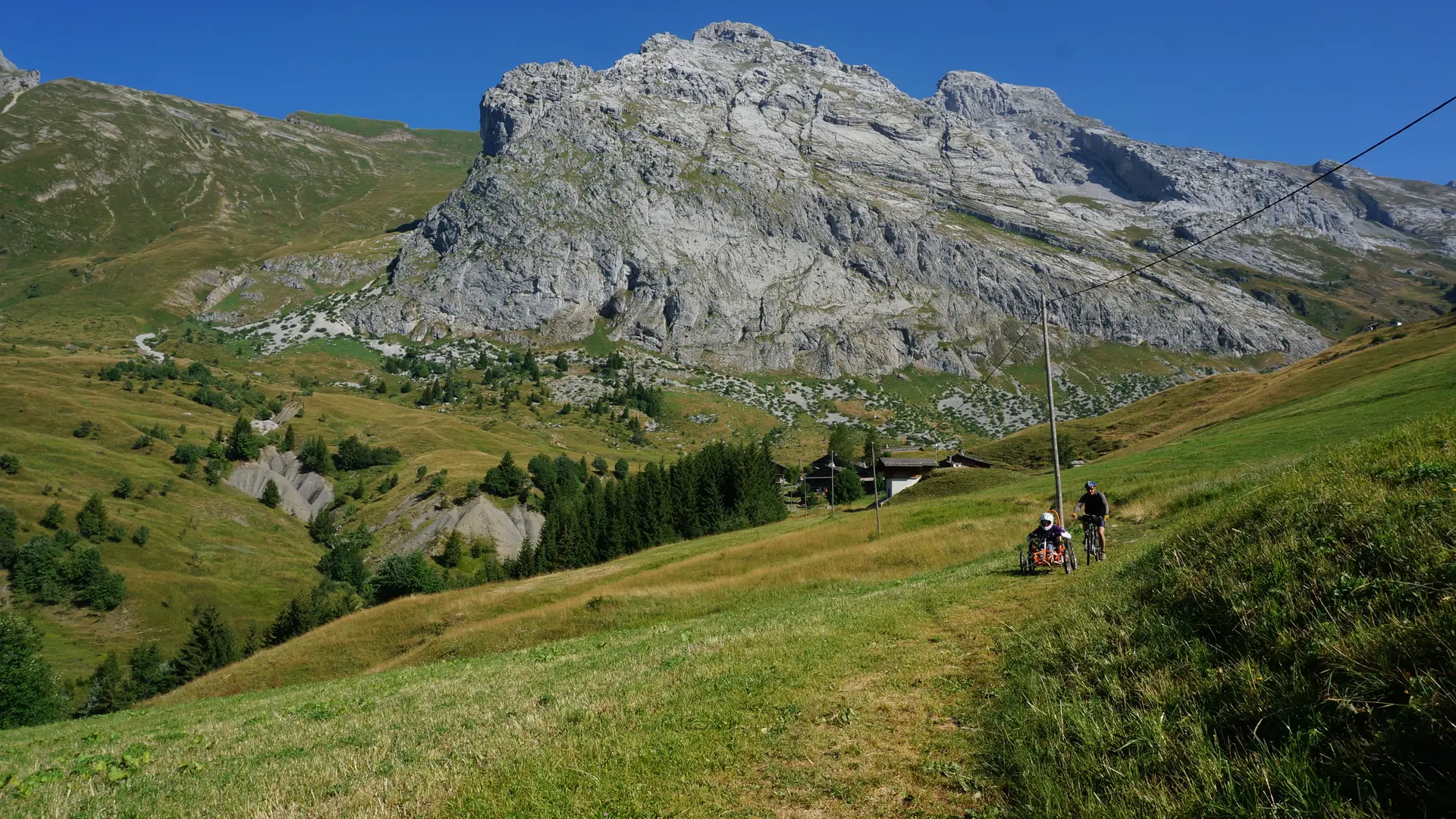 Fauteuil tout terrain de descente