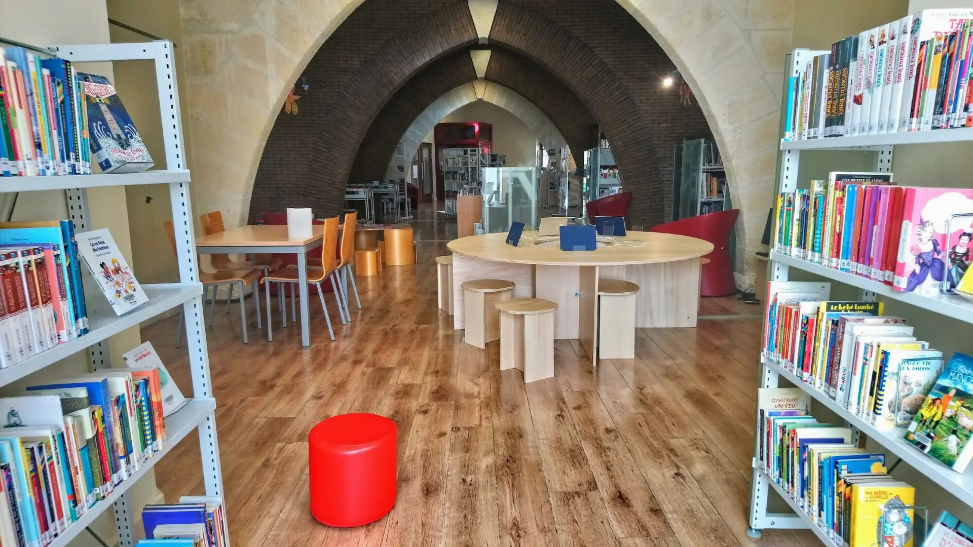 Médiathèque La Regalido_Mouriès_salle 2