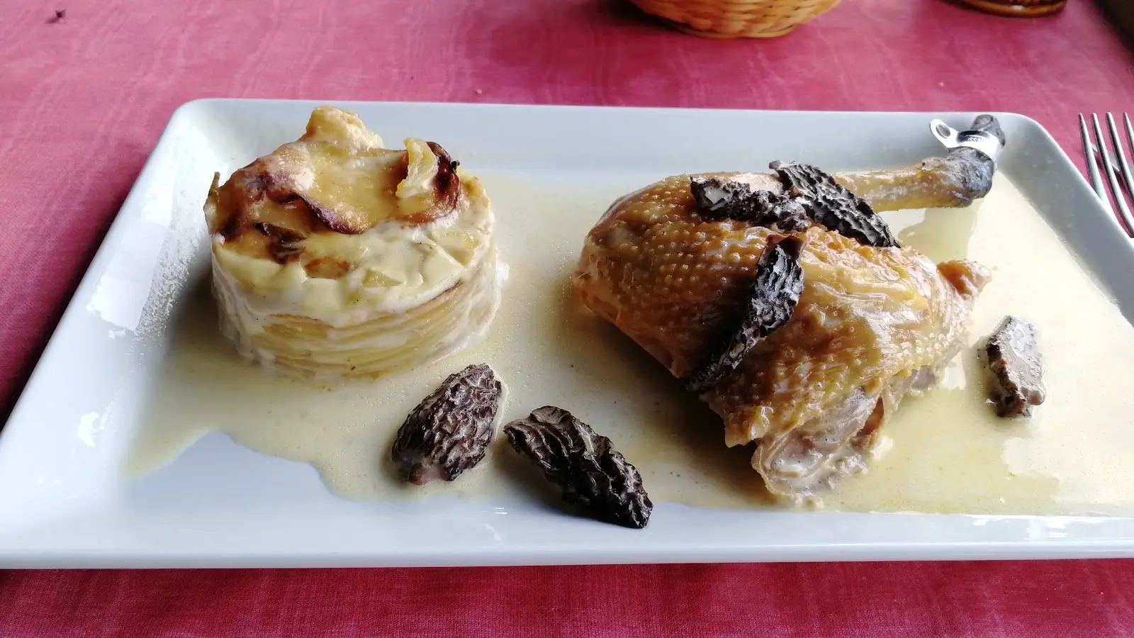Volaille de Bresse cuisinée