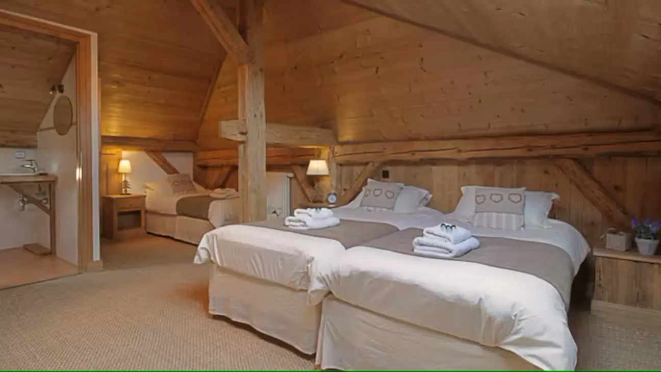 chambre 5 avec lits simples