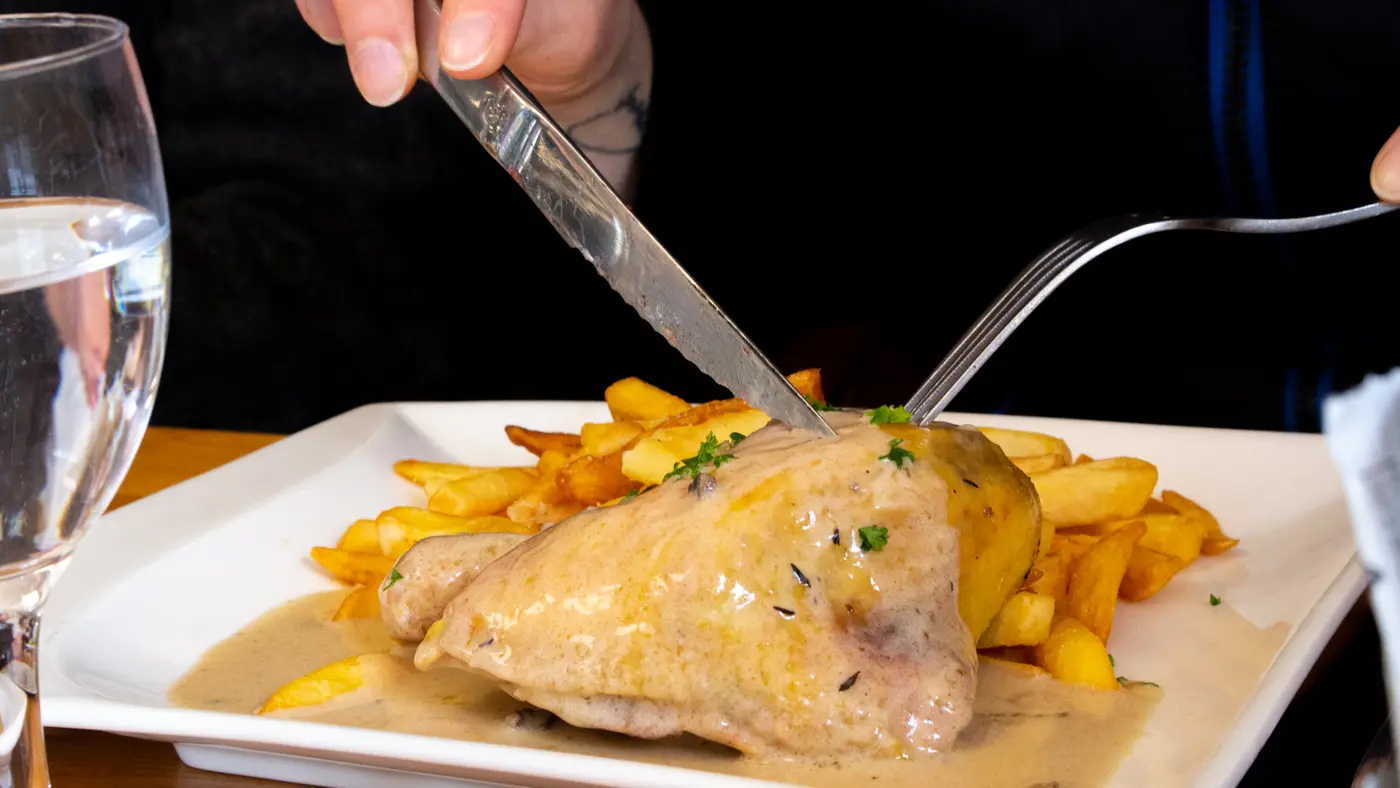 Poulet à la crème et frites