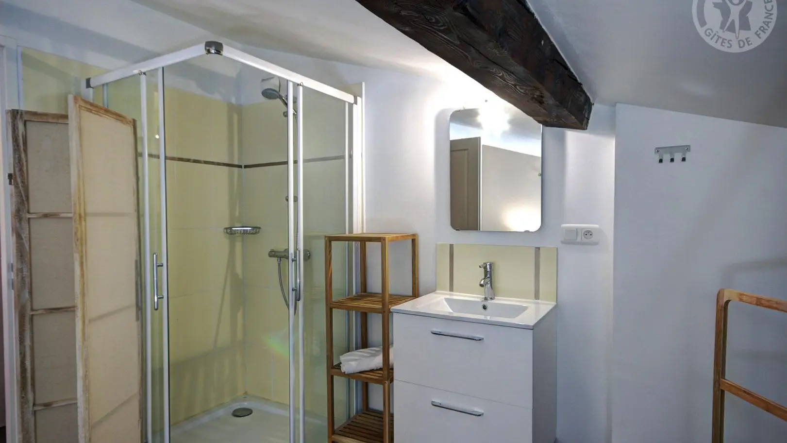 Salle d'eau privative de la chambre 3