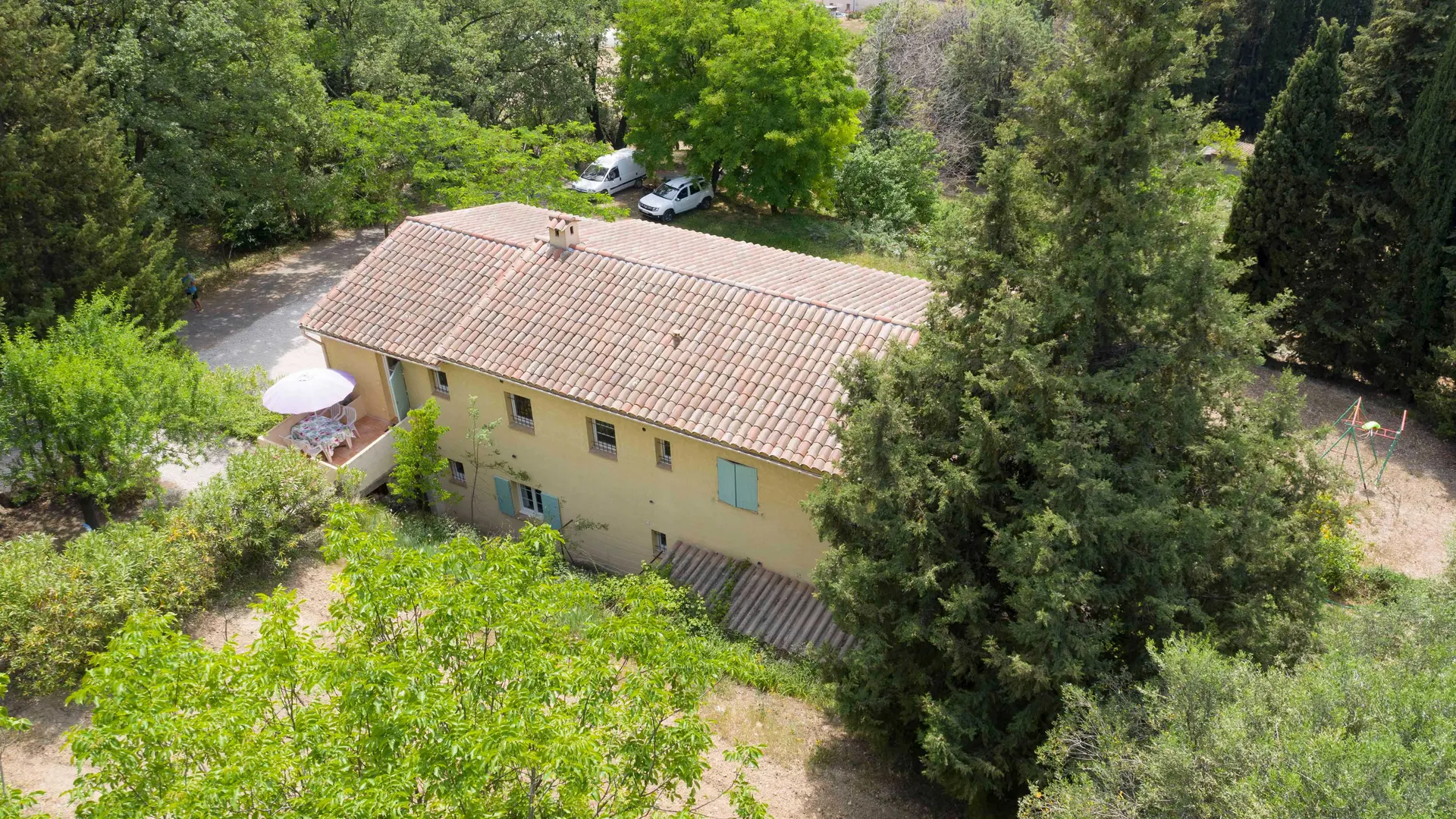 Vue aérienne de la bastide