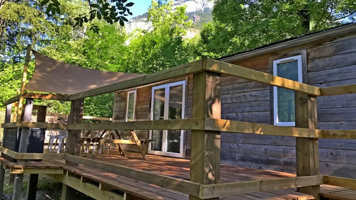 Hébergements insolites Rapid'Eau : Bungalow perché