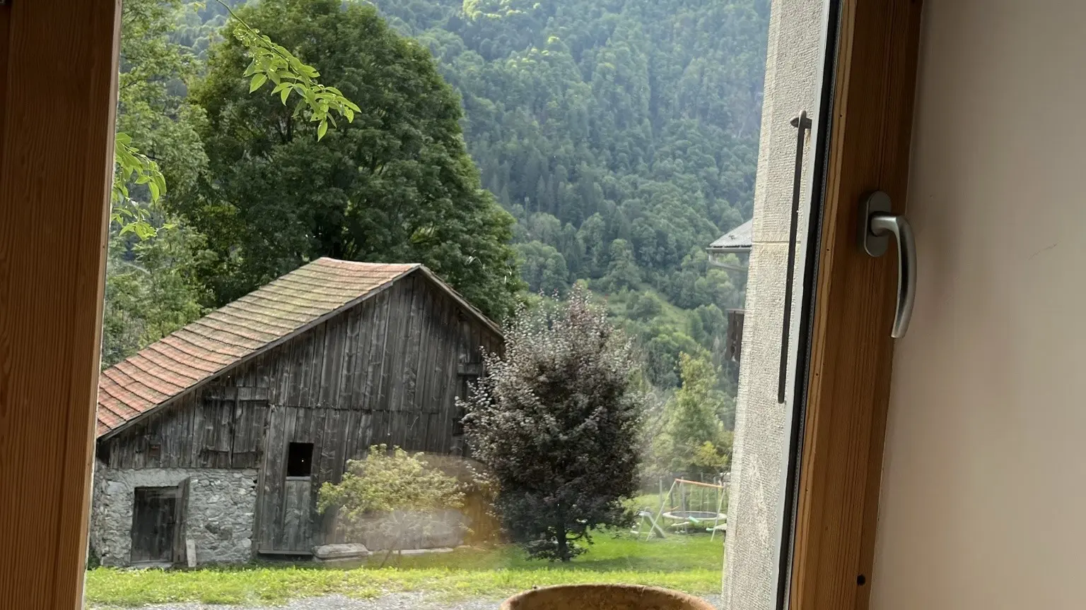 Les montagnes sont autour de chez nous