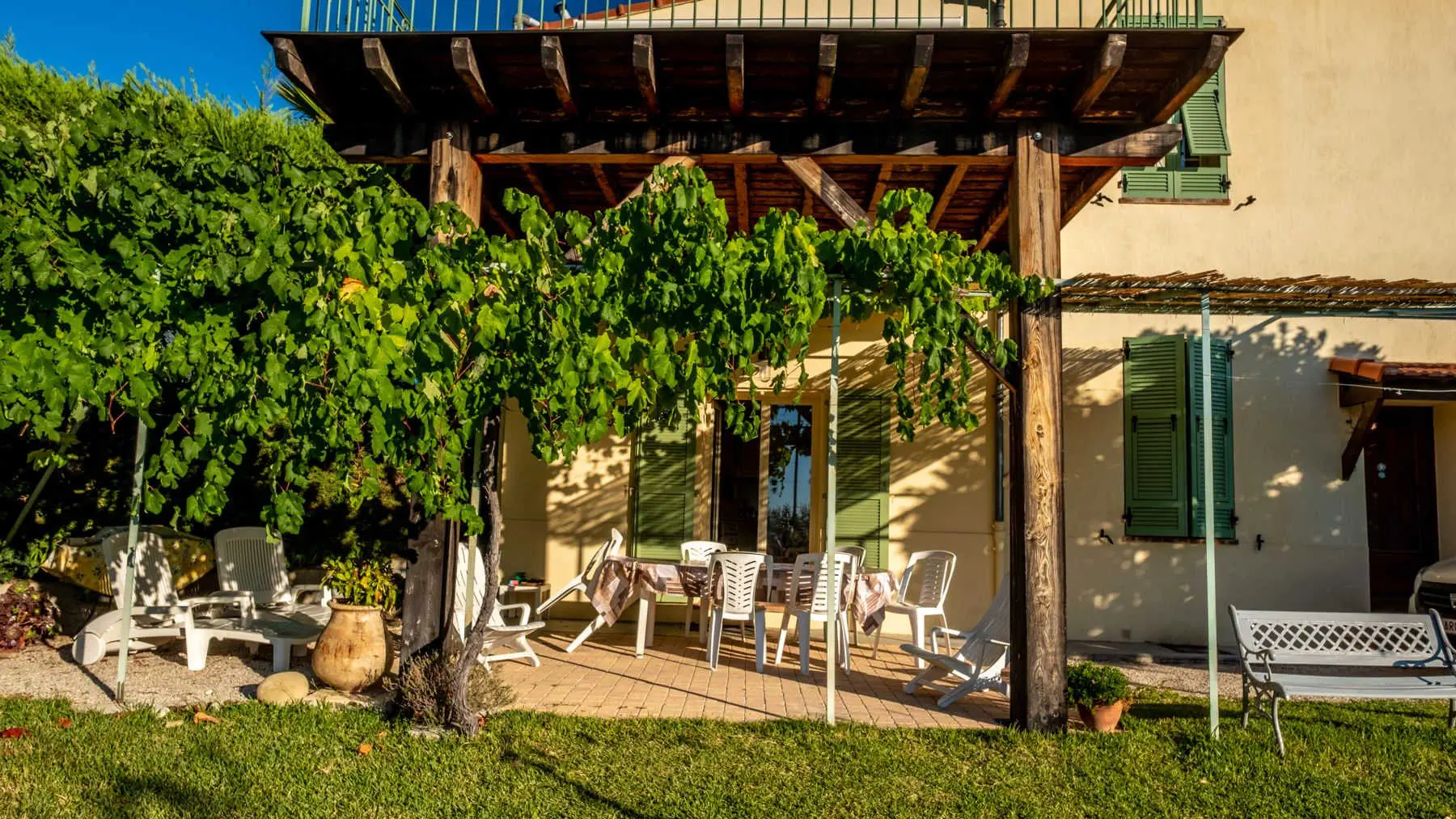 Gîte Chez Tante Jeanne-Terrasse couverte-Nice-Gîtes de France des Alpes-Maritimes