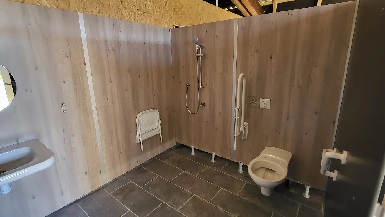 Sanitaire accès PMR