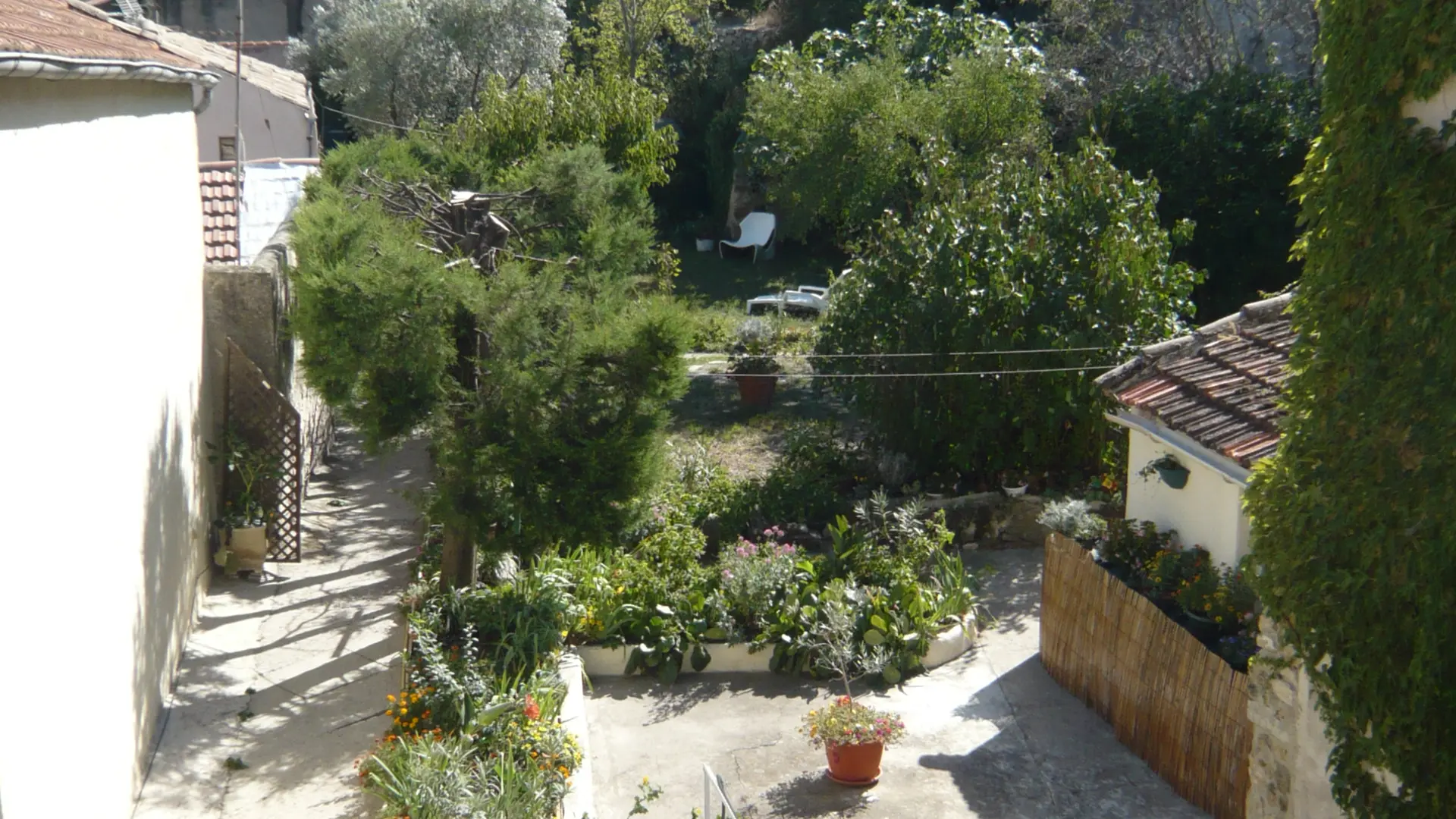 Jardin vue de l'appartement