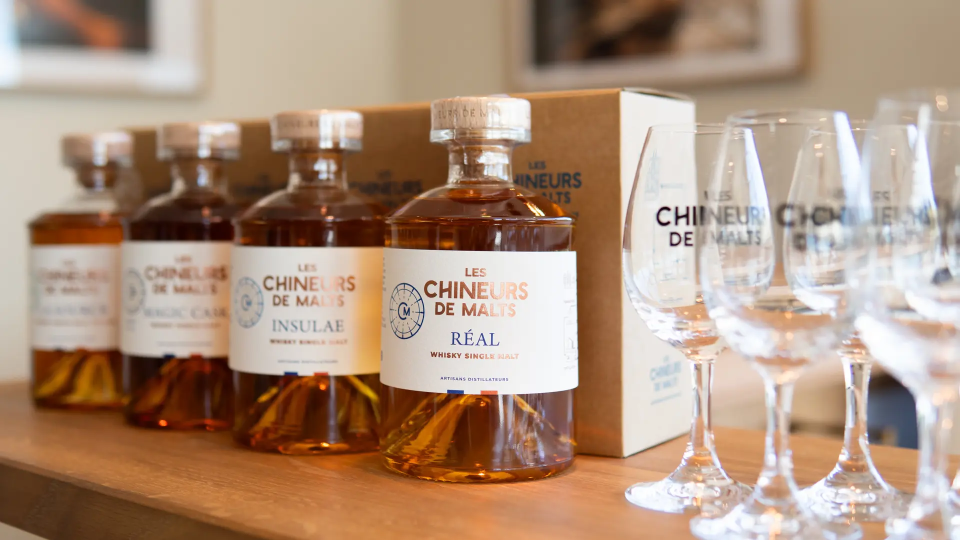 Bouteilles-verre-wisky