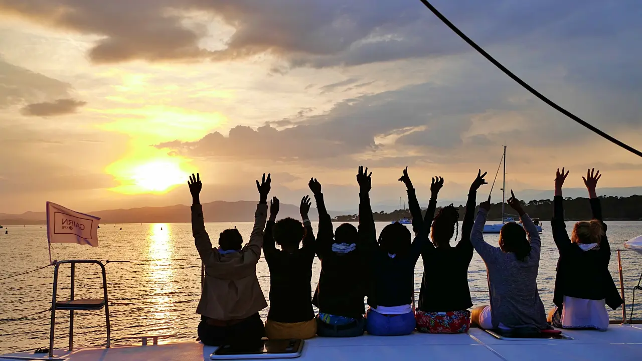 Organisation Enterrement Vie Jeune Fille Catamaran