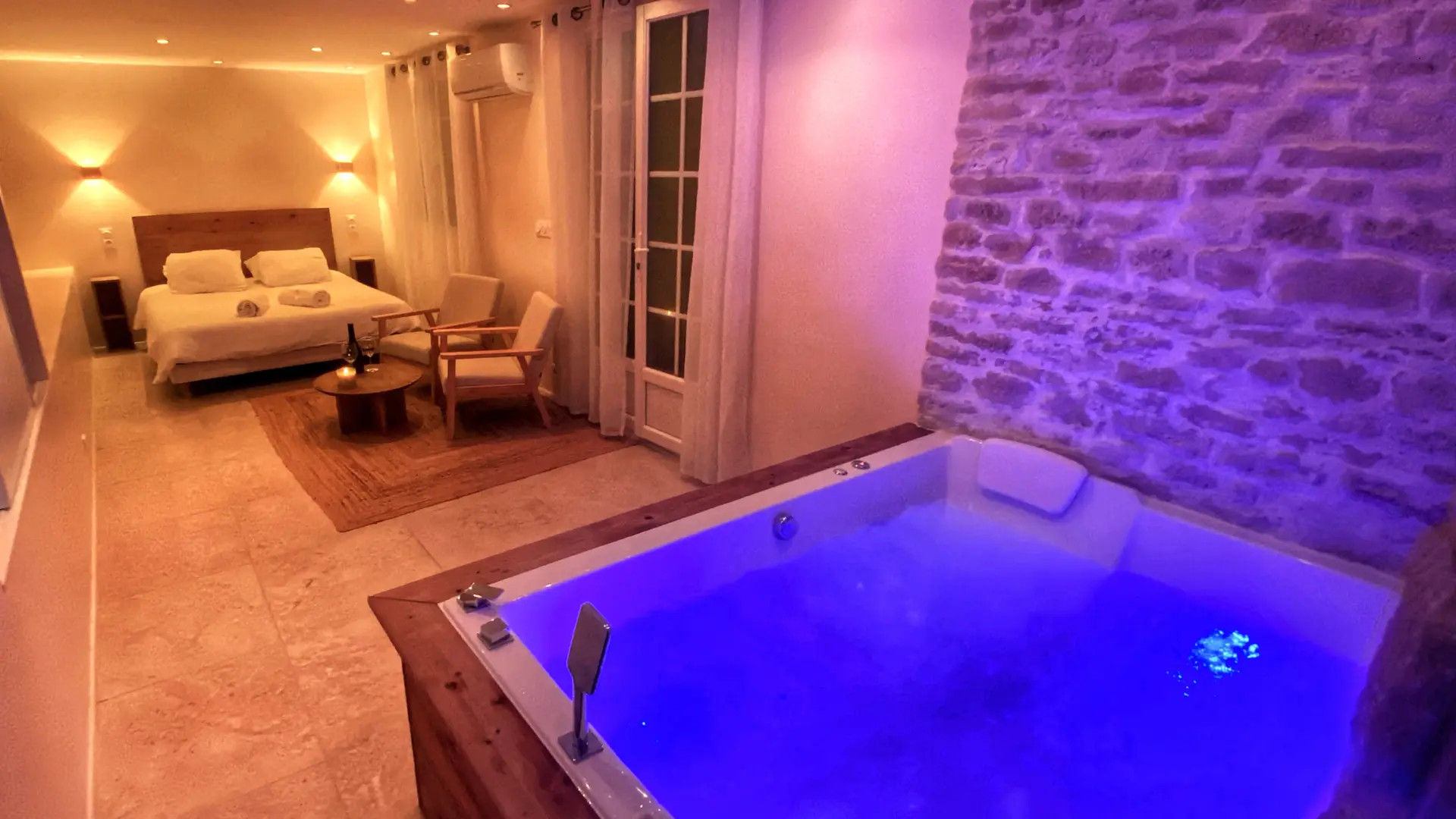 Chambre avec blanéo