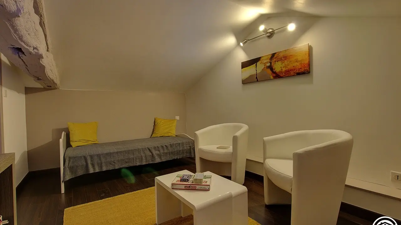 Petite chambre pour une personne.