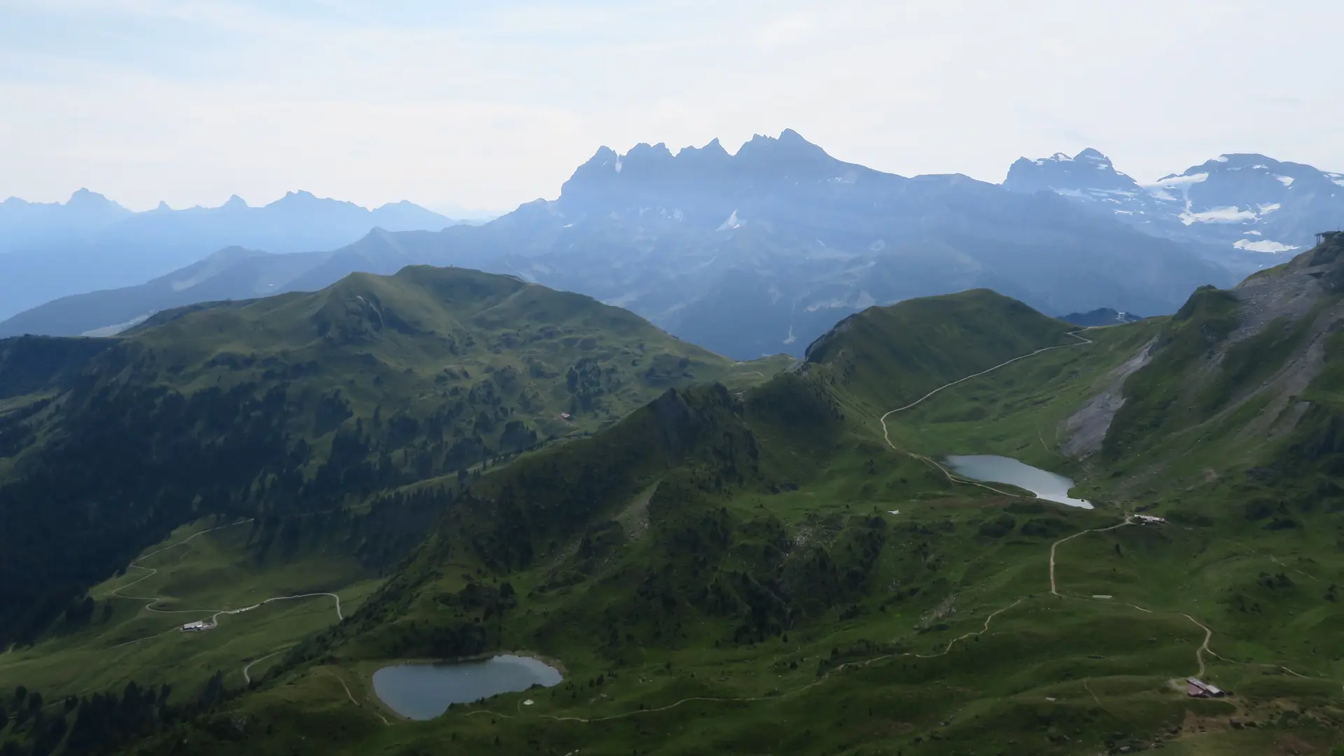 Vue lacs et Dents du Midi