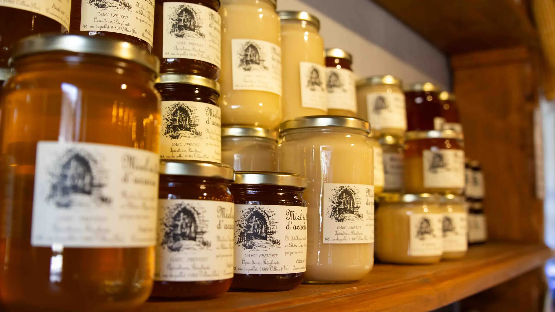 Miel dans la partie épicerie.