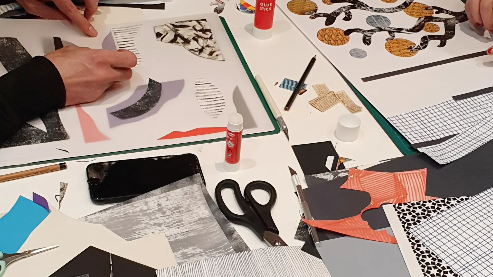 Création par collage et impression riso