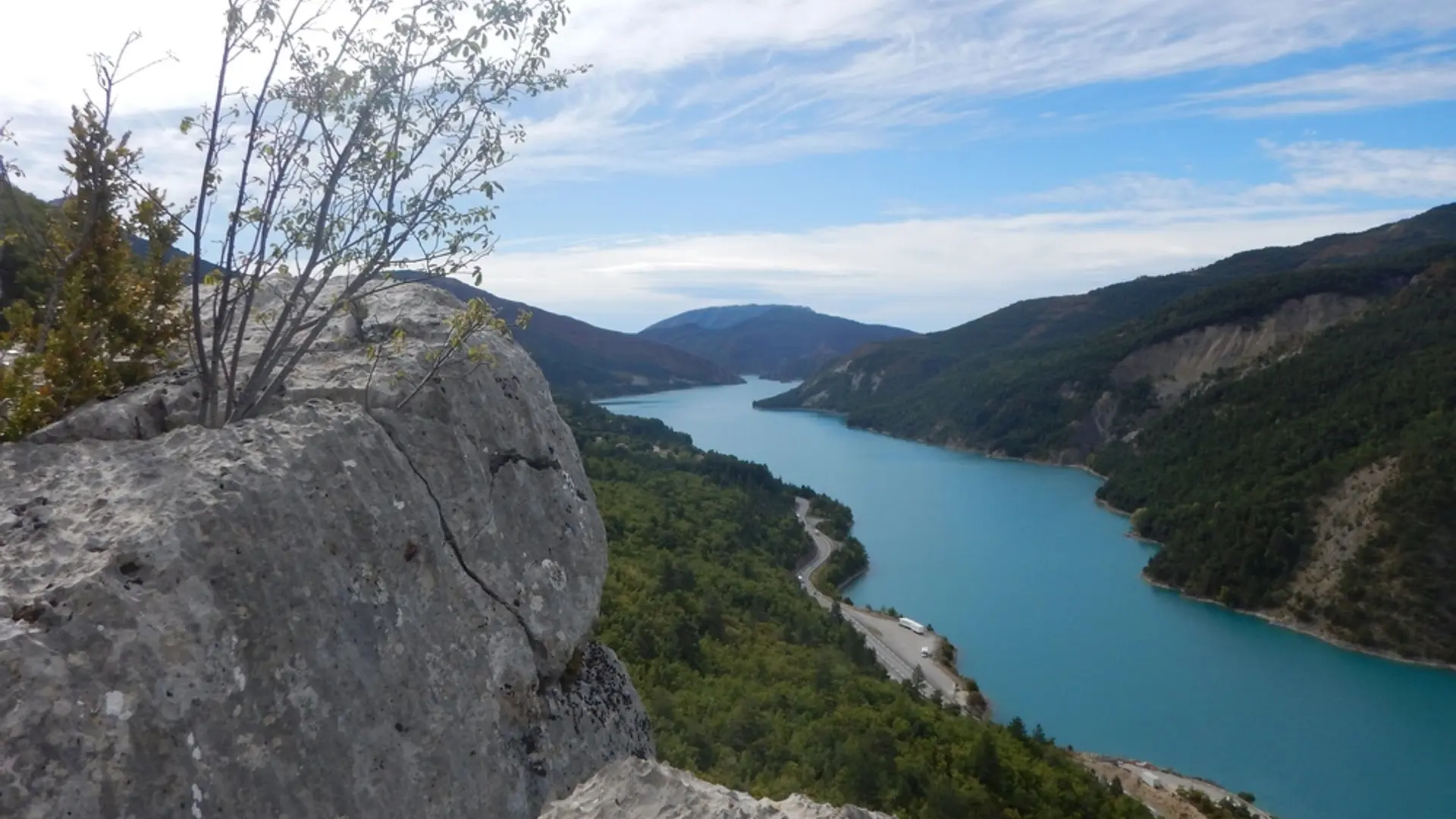 Vue sur le lac de castillon