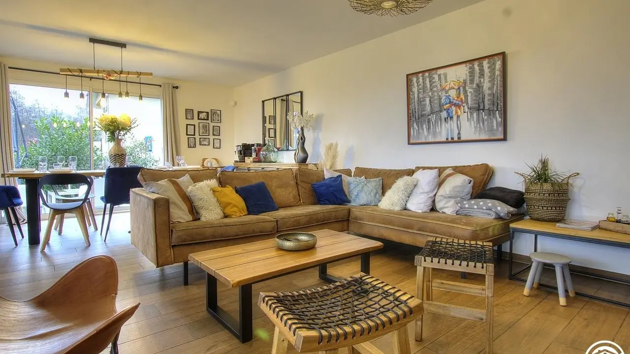 Maison contemporaine, indépendante, fonctionnelle et très bien équipée.