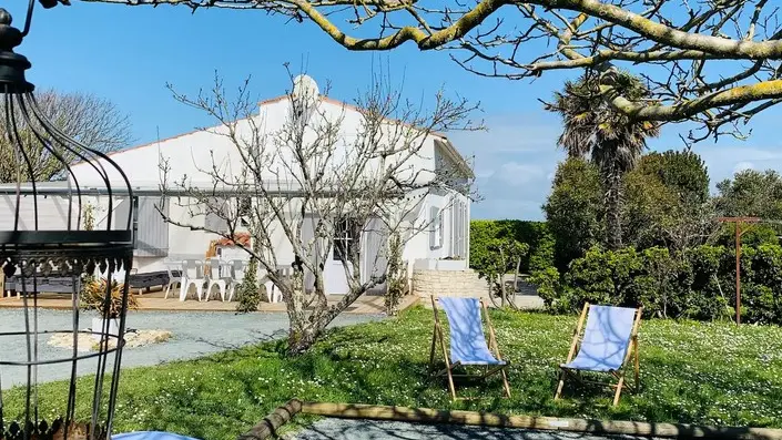 Jardin - espace de détente et boulodrome