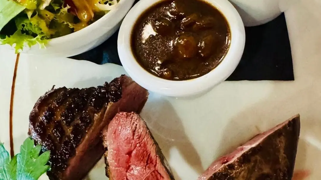 Brasserie Le Progrès in Eygalières Meat dish