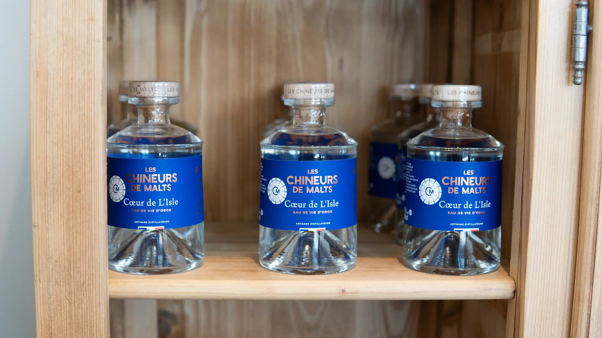 Wisky-Bouteille-bleue