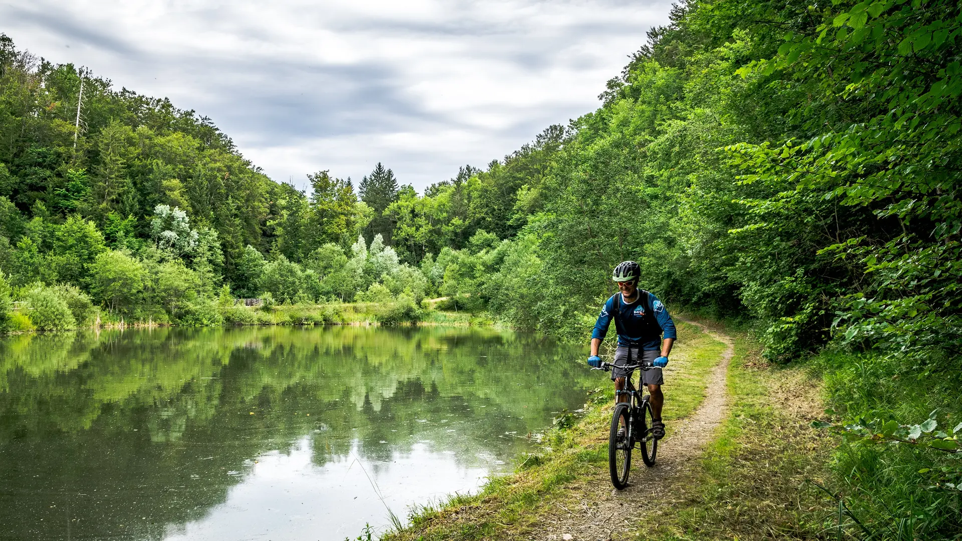 VTT au bord du lac