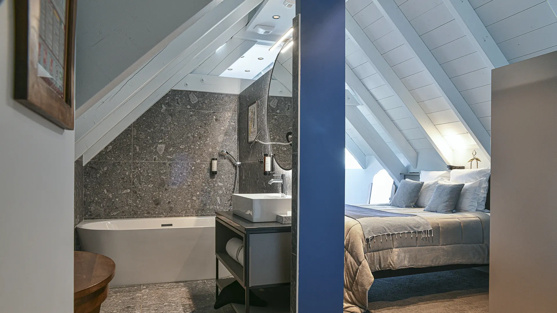 Chambre avec salle de bain