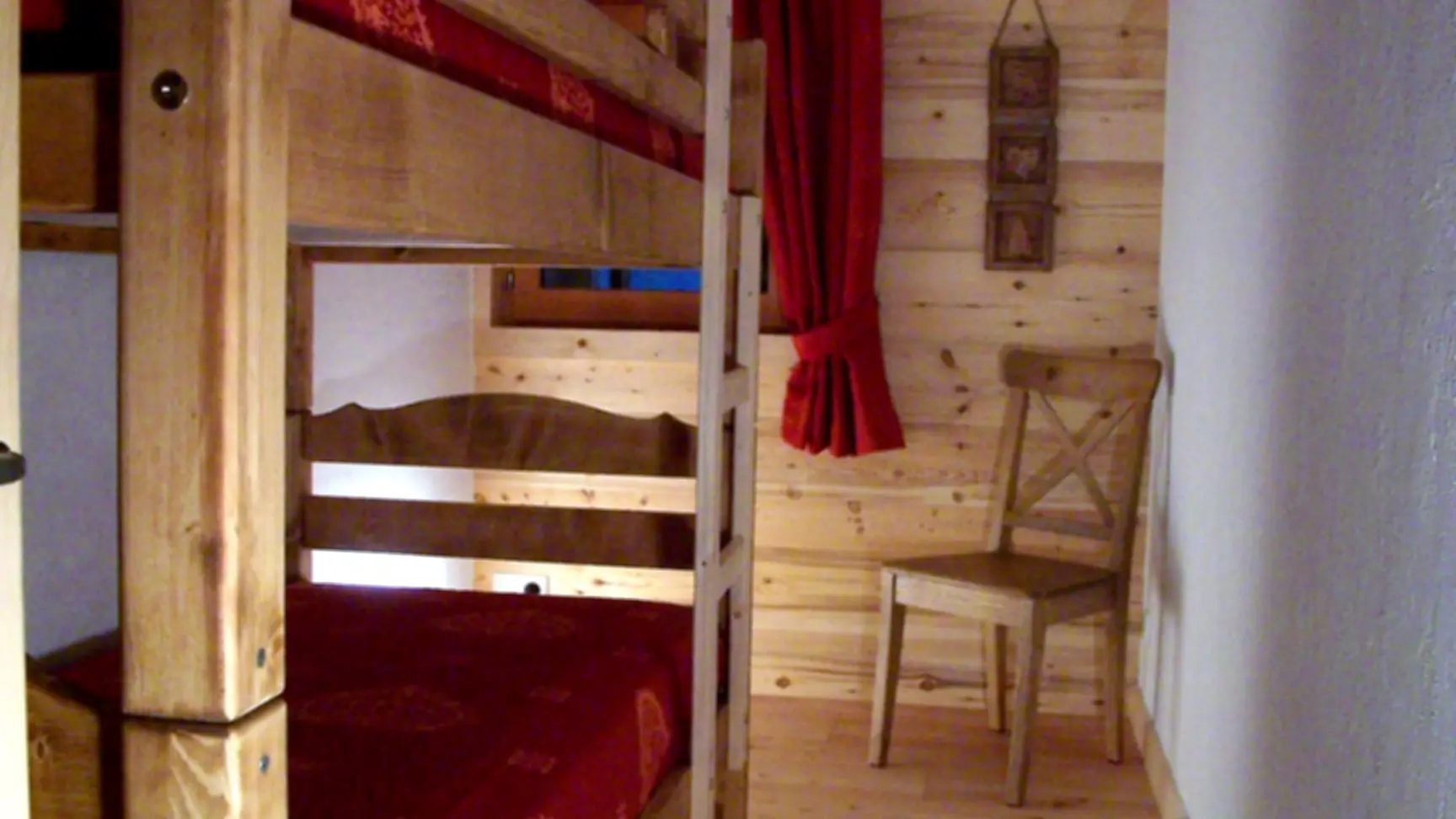 Chambre avec lits superposés/Bedroom with bunk beds-Buissière n°2-Le Grand-Bornand