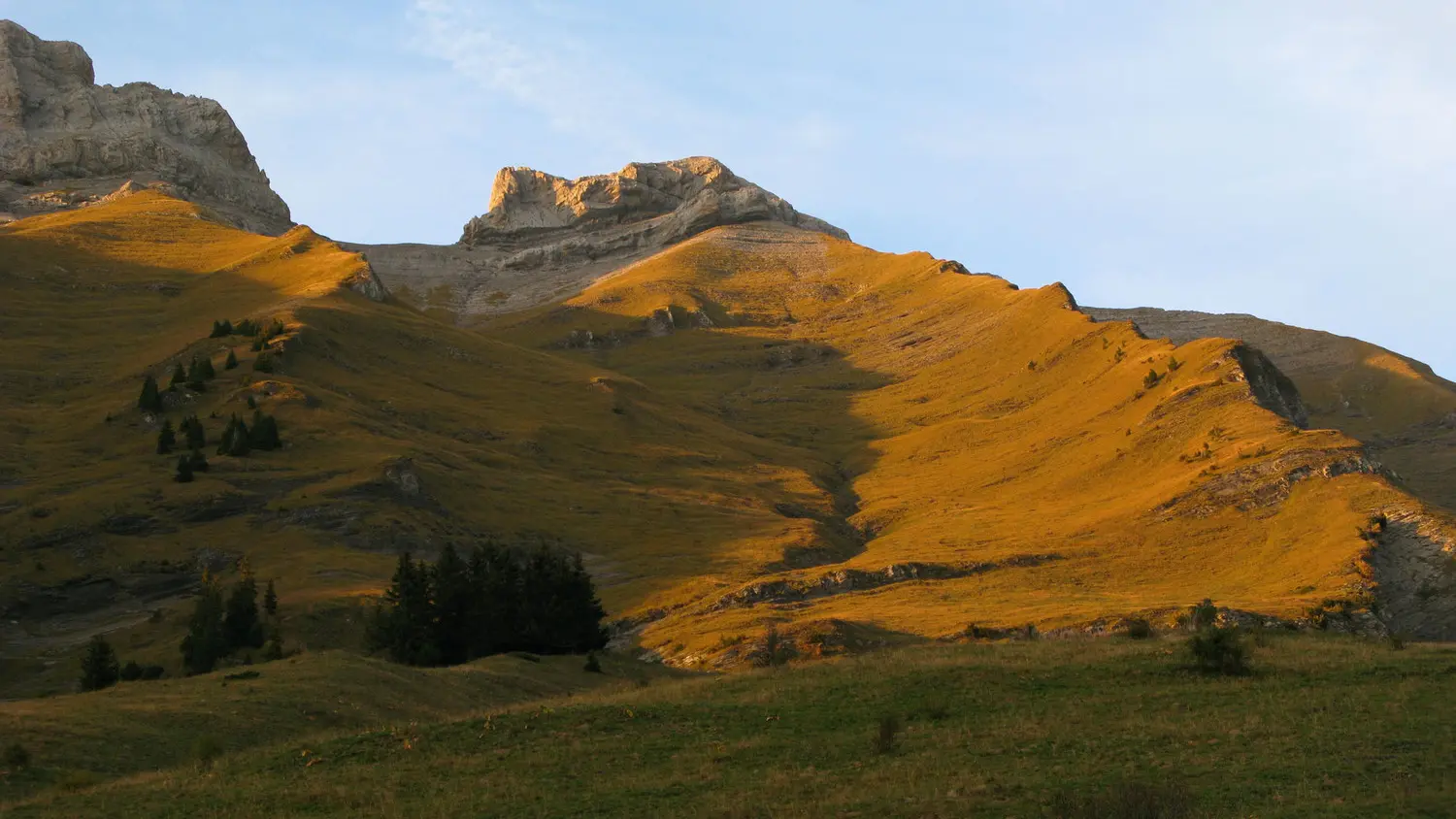 Porte des Aravis - Photo sous licence Creative Commons : https://creativecommons.org/licenses/by-nc-nd/3.0/deed.fr