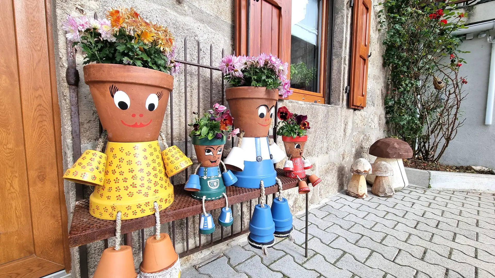 Les extérieurs joliment aménagés.